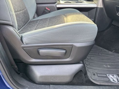 Used 2017 RAM 1500 Big Horn AWD/4WD image 29
