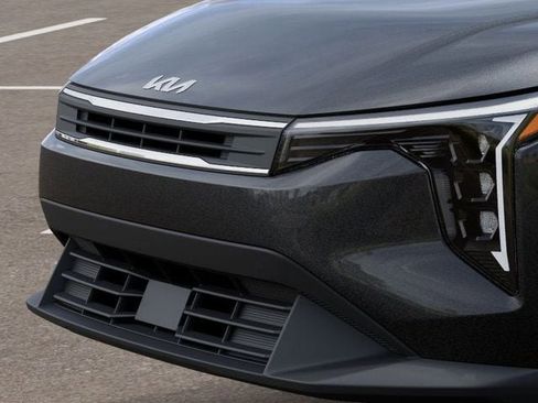 New 2026 Kia K4 LX image 12