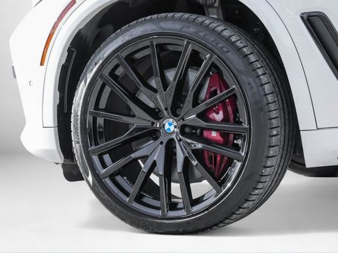 Used 2021 BMW X5 M50i image 76