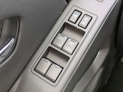 New 2026 Nissan Frontier SV w/ Tow Package RWD image 22