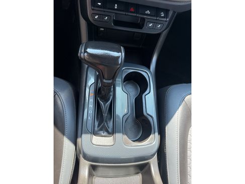 Used 2018 Chevrolet Colorado Z71 AWD/4WD image 23