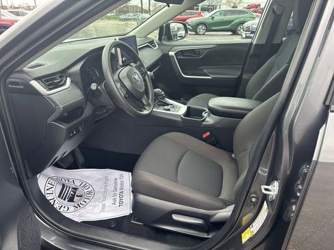 Certified 2025 Toyota RAV4 LE AWD/4WD image 12