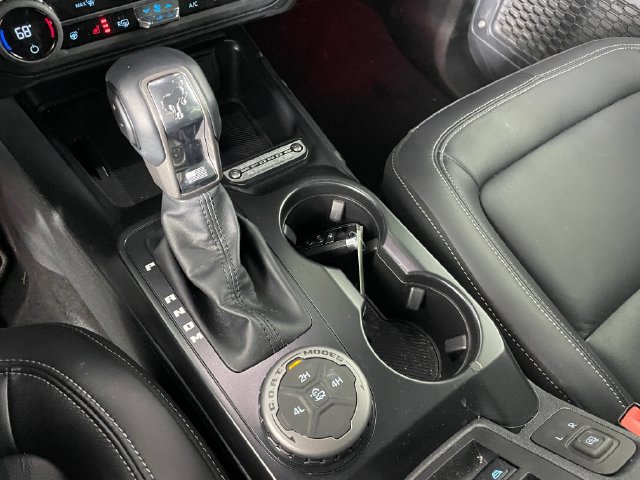 Certified 2025 Ford Bronco Outer Banks AWD/4WD image 9