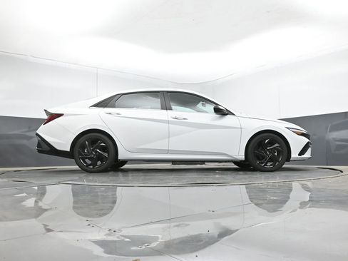 New 2026 Hyundai Elantra SEL Sport Premium FWD image 14