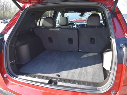 Used 2022 Chevrolet Equinox RS w/ Infotainment Package image 20