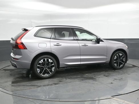 New 2026 Volvo XC60 T8 Plus w/ Climate Package AWD/4WD image 3