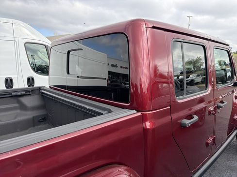 Used 2021 Jeep Gladiator Mojave AWD/4WD image 8