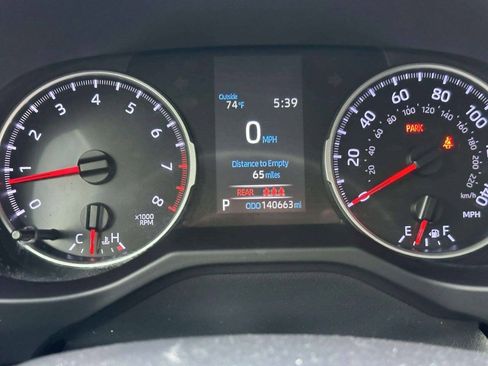 Used 2021 Toyota RAV4 LE AWD/4WD image 24