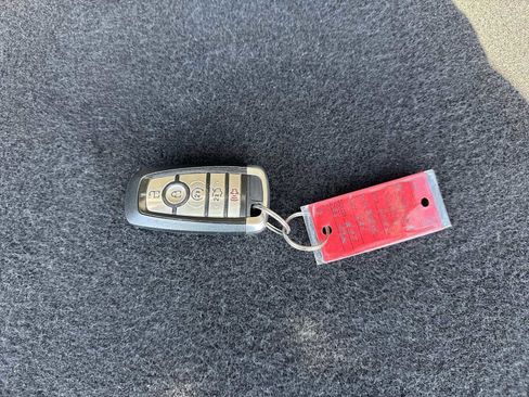 Used 2019 Ford Edge SEL w/ Equipment Group 201A FWD image 35
