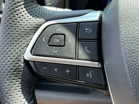 Used 2025 Toyota Sienna Platinum AWD/4WD image 34