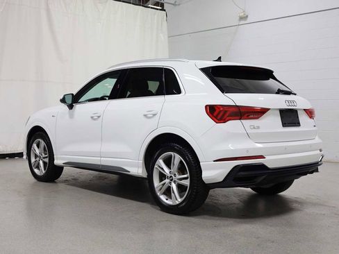 Used 2022 Audi Q3 2.0T Premium w/ Convenience Package AWD/4WD image 3
