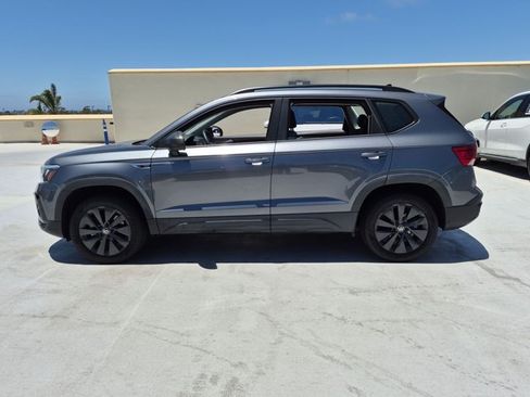Used 2023 Volkswagen Taos S FWD image 8