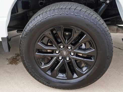 Used 2025 Ford F150 Lariat AWD/4WD image 13