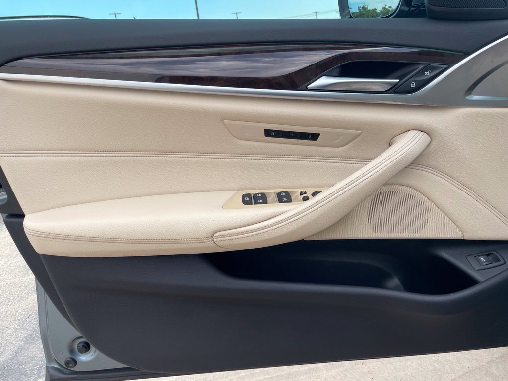 Used 2018 BMW 540i RWD image 17