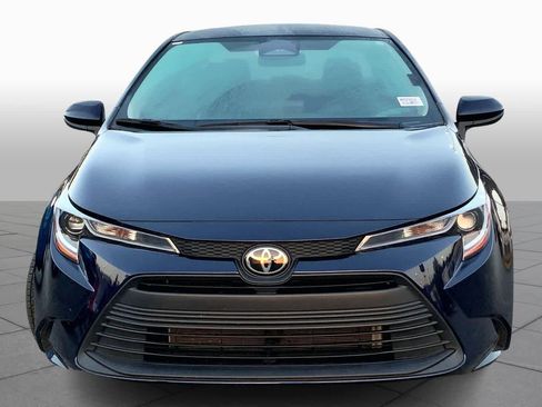 Used 2023 Toyota Corolla LE FWD image 4
