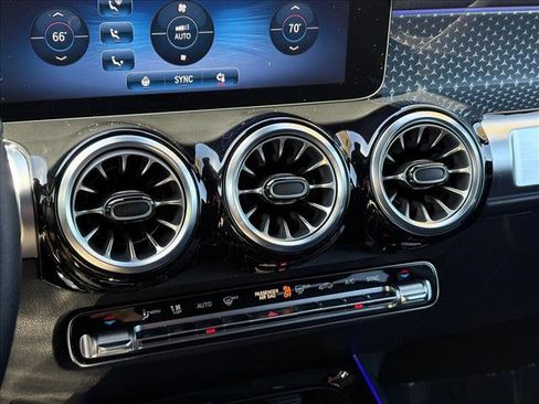 Certified 2025 Mercedes-Benz GLB 250 GLB 250 image 14