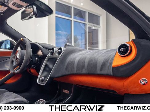 Used 2020 McLaren 600LT Spider RWD image 80