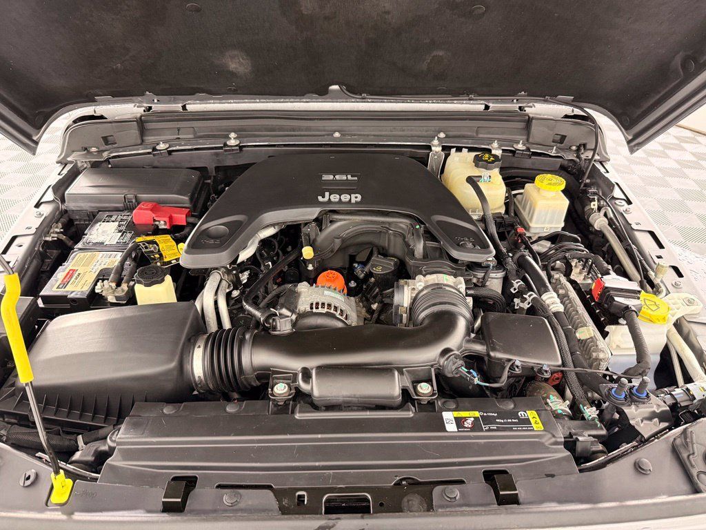 Used 2021 Jeep Gladiator Sport AWD/4WD image 33
