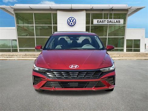 Used 2025 Hyundai Elantra SEL image 6