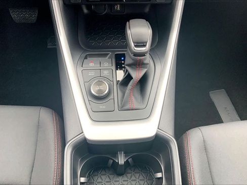 New 2025 Toyota RAV4 SE image 18