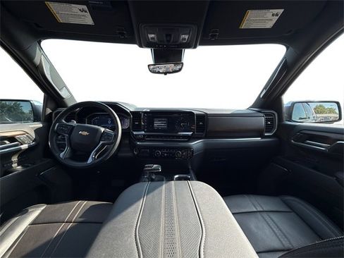 Used 2024 Chevrolet Silverado 1500 High Country w/ Technology Package image 21
