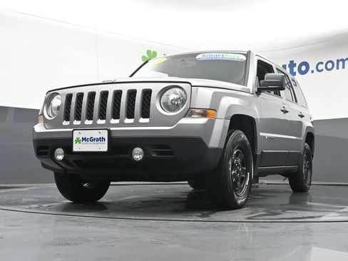 Used 2016 Jeep Patriot Sport w/ Power Value Group image 6