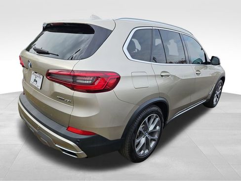 Used 2019 BMW X5 xDrive40i w/ Luxury Seating Package image 5