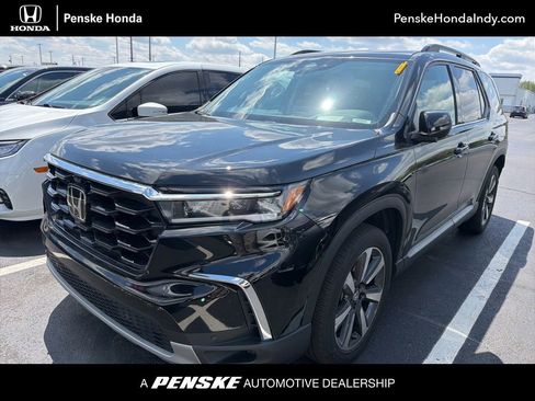Used 2023 Honda Pilot Elite image 1