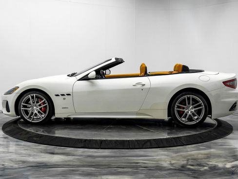 Used 2018 Maserati GranTurismo Sport image 7