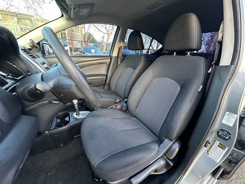 Used 2014 Nissan Versa SV image 12