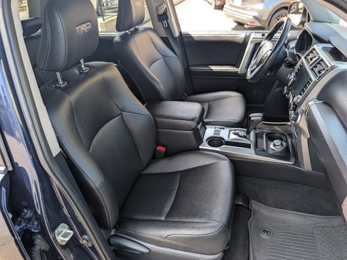 Used 2022 Toyota 4Runner TRD Sport w/ Technology Package AWD/4WD image 8