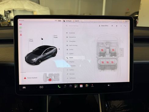 Used 2018 Tesla Model 3 Long Range RWD image 16
