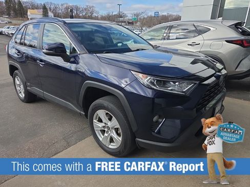 Used 2021 Toyota RAV4 XLE image 2