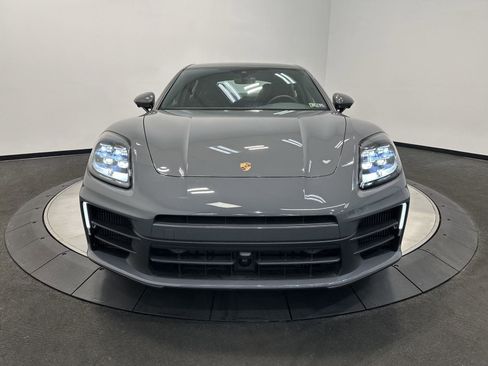 Certified 2025 Porsche Panamera 4 image 10