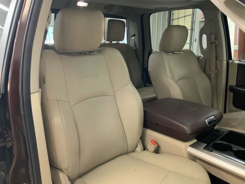 Used 2015 RAM 1500 Laramie w/ Convenience Group AWD/4WD image 6