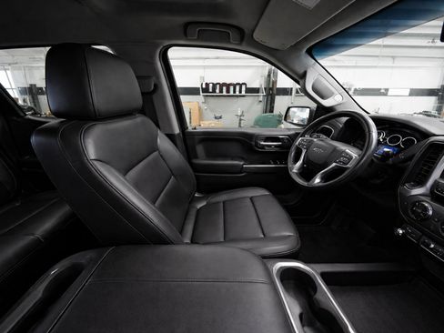 Used 2021 Chevrolet Silverado 1500 RST w/ Texas Edition Plus AWD/4WD image 10