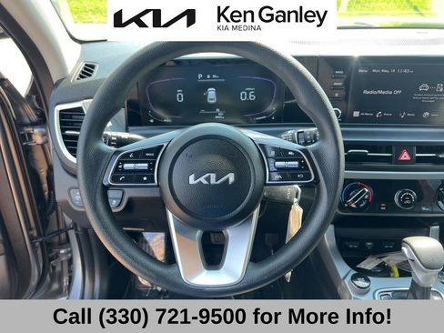 Certified 2024 Kia Seltos LX AWD/4WD image 34