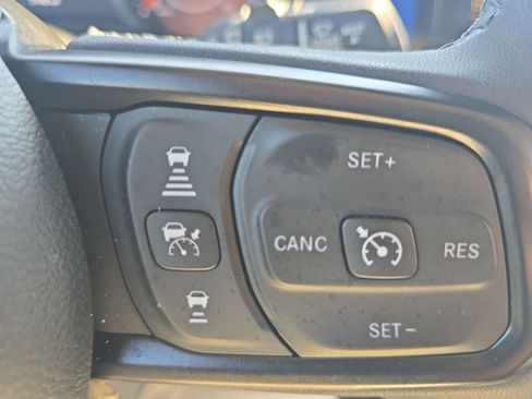 Used 2025 Jeep Wrangler Unlimited Sport AWD/4WD image 30
