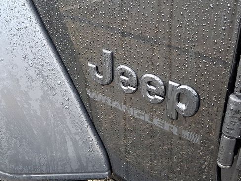 Certified 2023 Jeep Wrangler Unlimited Sport AWD/4WD image 29