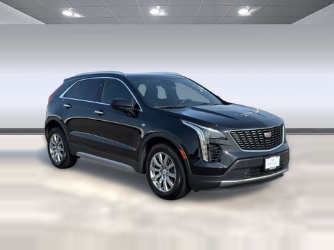 Used 2020 Cadillac XT4 Premium Luxury w/ Driver Awareness Package FWD image 7