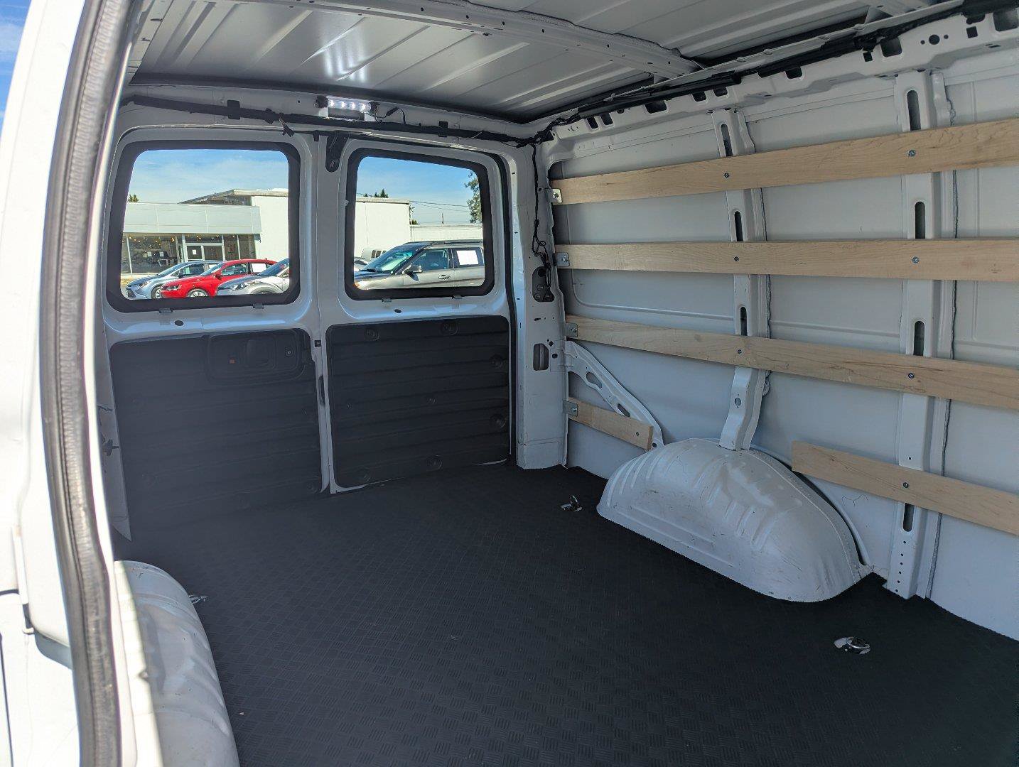 Used 2025 Chevrolet Express 2500 w/ Driver Convenience Package RWD image 24