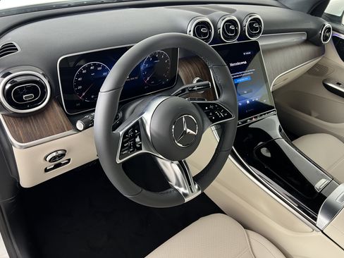 New 2026 Mercedes-Benz GLC 300 4MATIC image 19