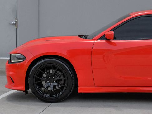Used 2020 Dodge Charger GT w/ Plus Group RWD image 17