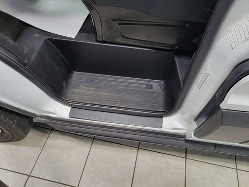 Used 2023 Ford Transit 350 XLT image 36