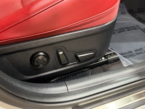 Used 2021 Kia Stinger GT2 AWD/4WD image 32