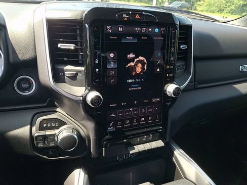 Used 2025 RAM 1500 Big Horn AWD/4WD image 16