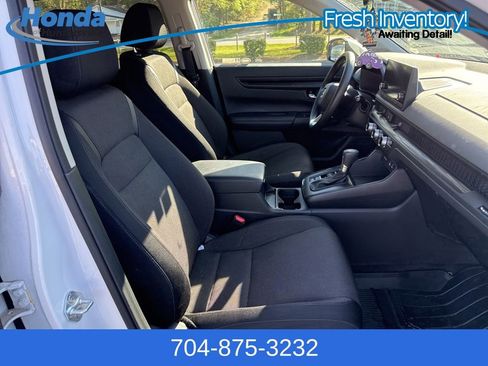 Used 2023 Honda CR-V EX image 11