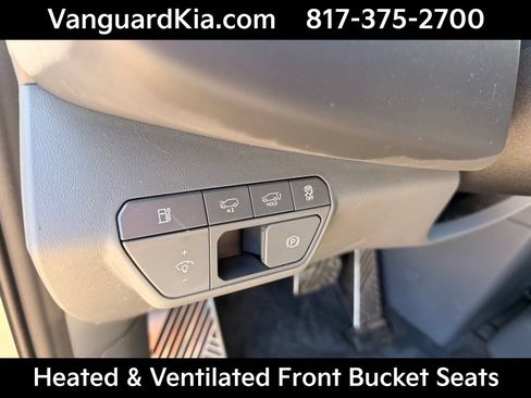 Used 2024 Kia EV9 GT-Line AWD/4WD image 16