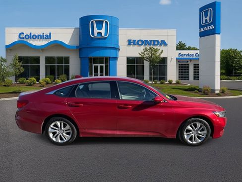 Used 2018 Honda Accord LX image 8