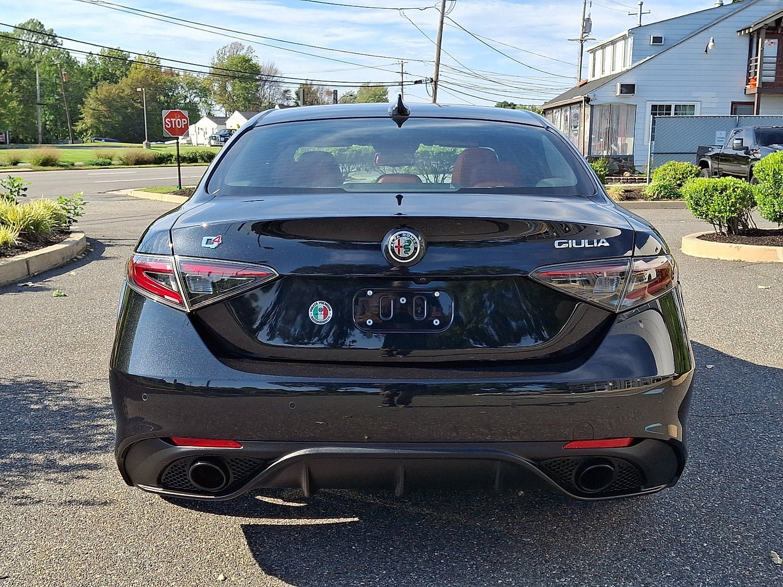 Used 2024 Alfa Romeo Giulia Veloce AWD/4WD image 5